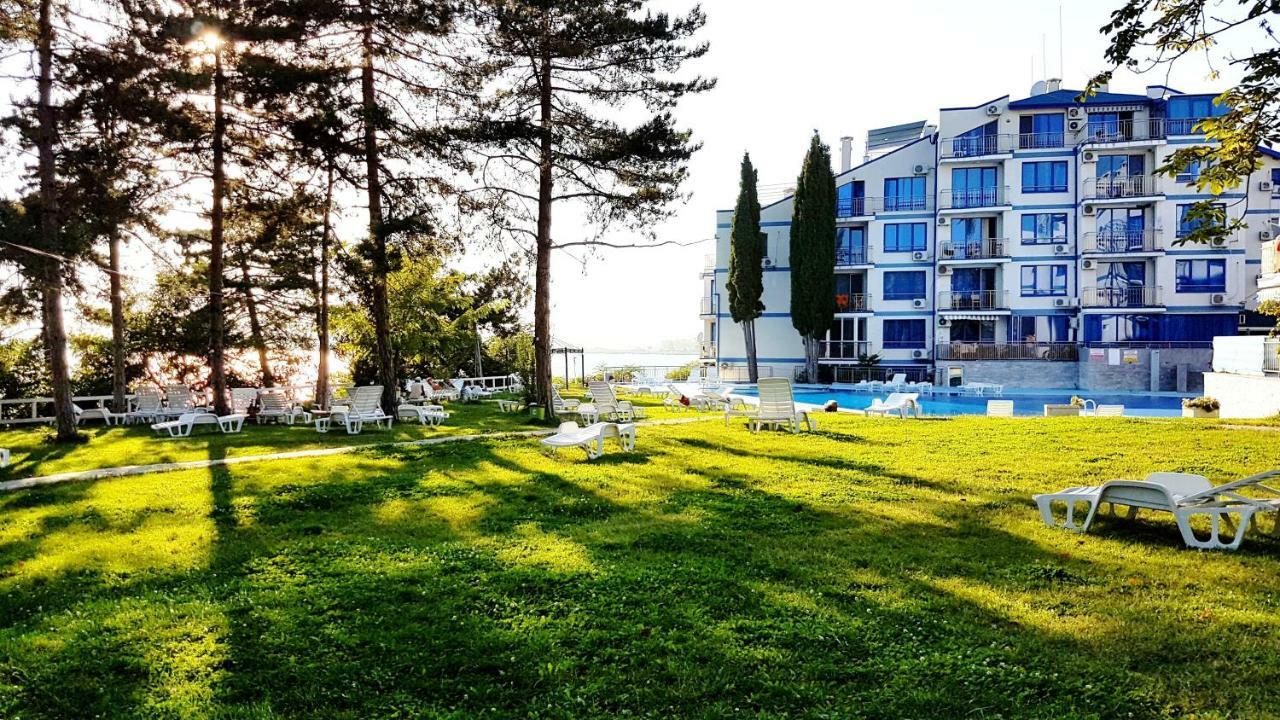 Blue Bay Sea View Apartment Pomorie Exterior photo