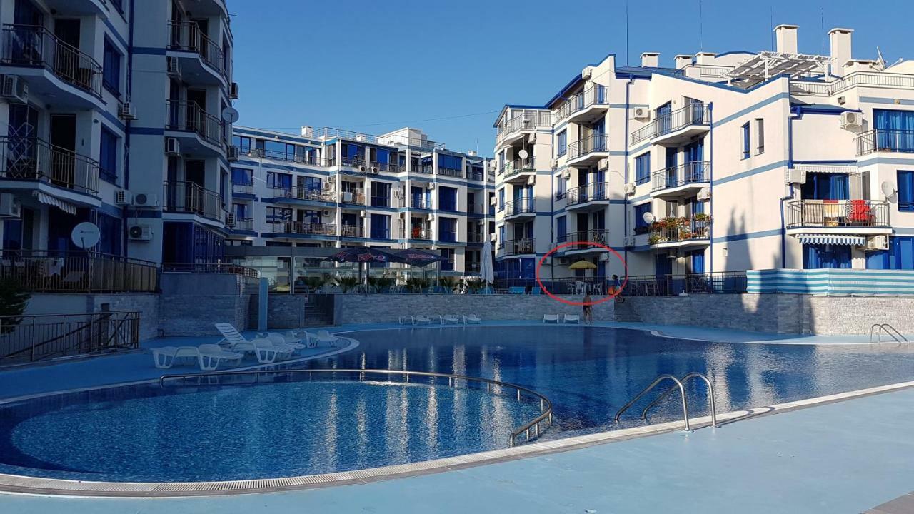 Blue Bay Sea View Apartment Pomorie Exterior photo
